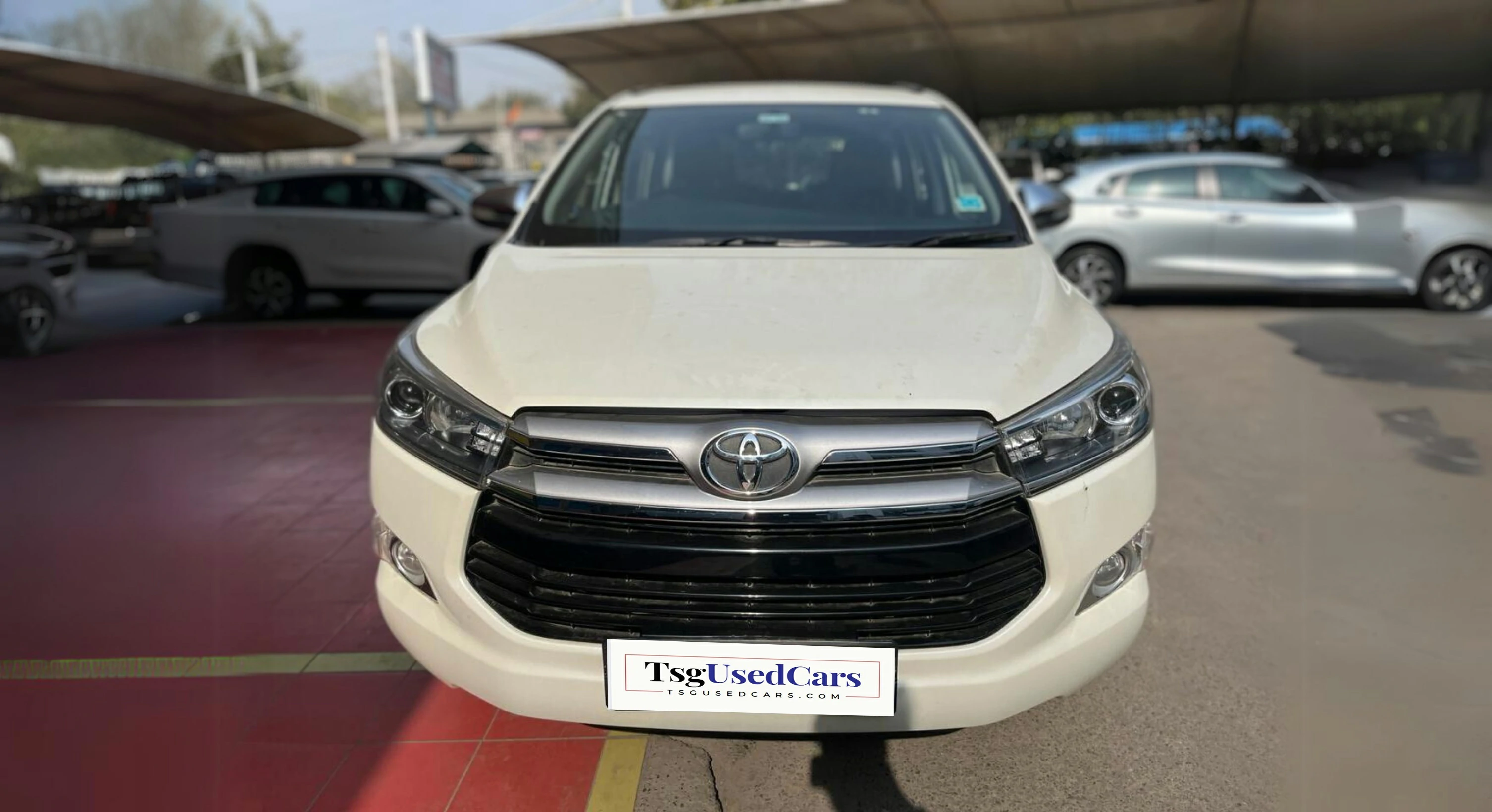 TOYOTA MOTORS INNOVA CRYSTA