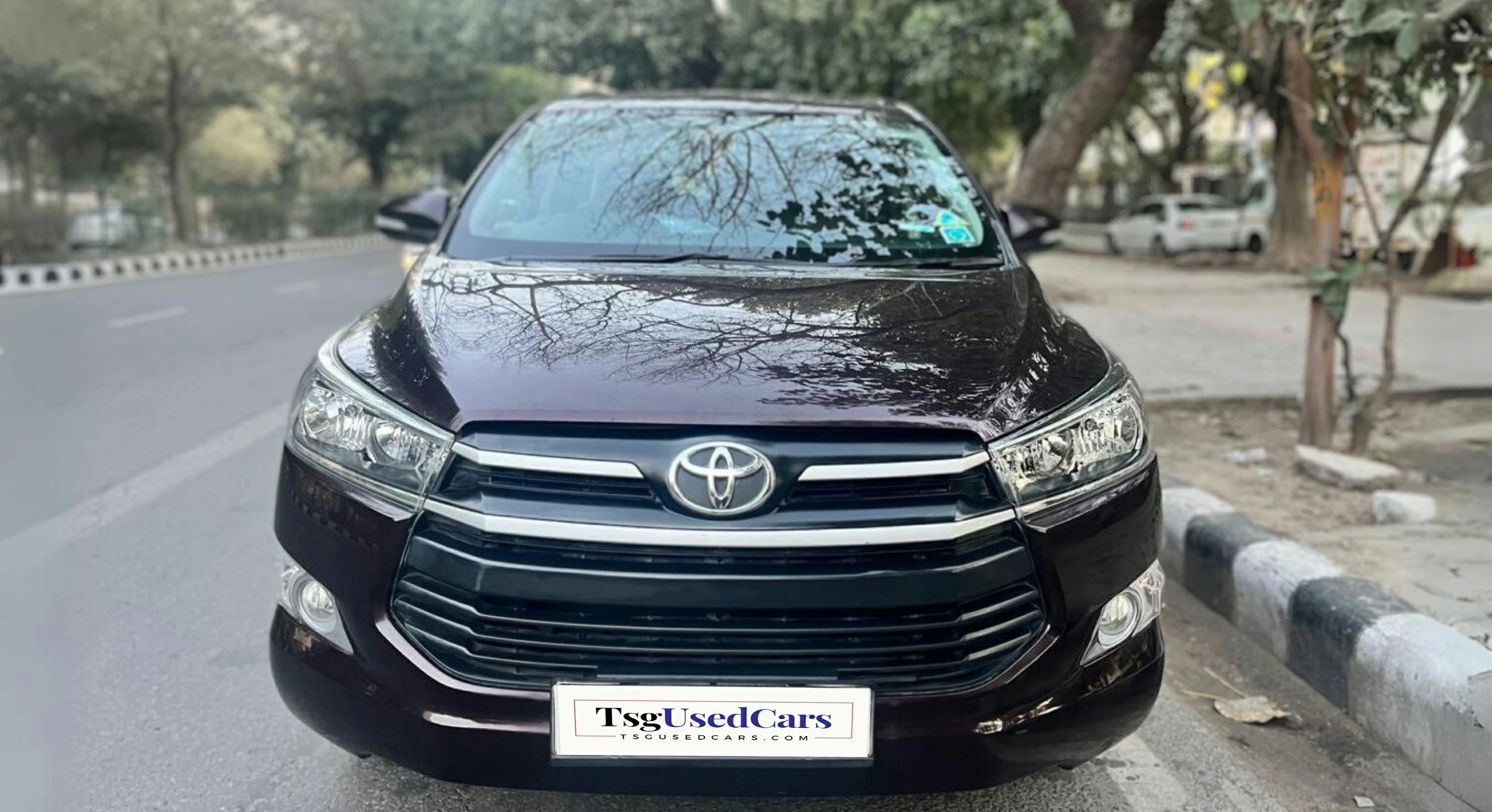 INNOVA CRYSTA	Second Hand 2.4 G