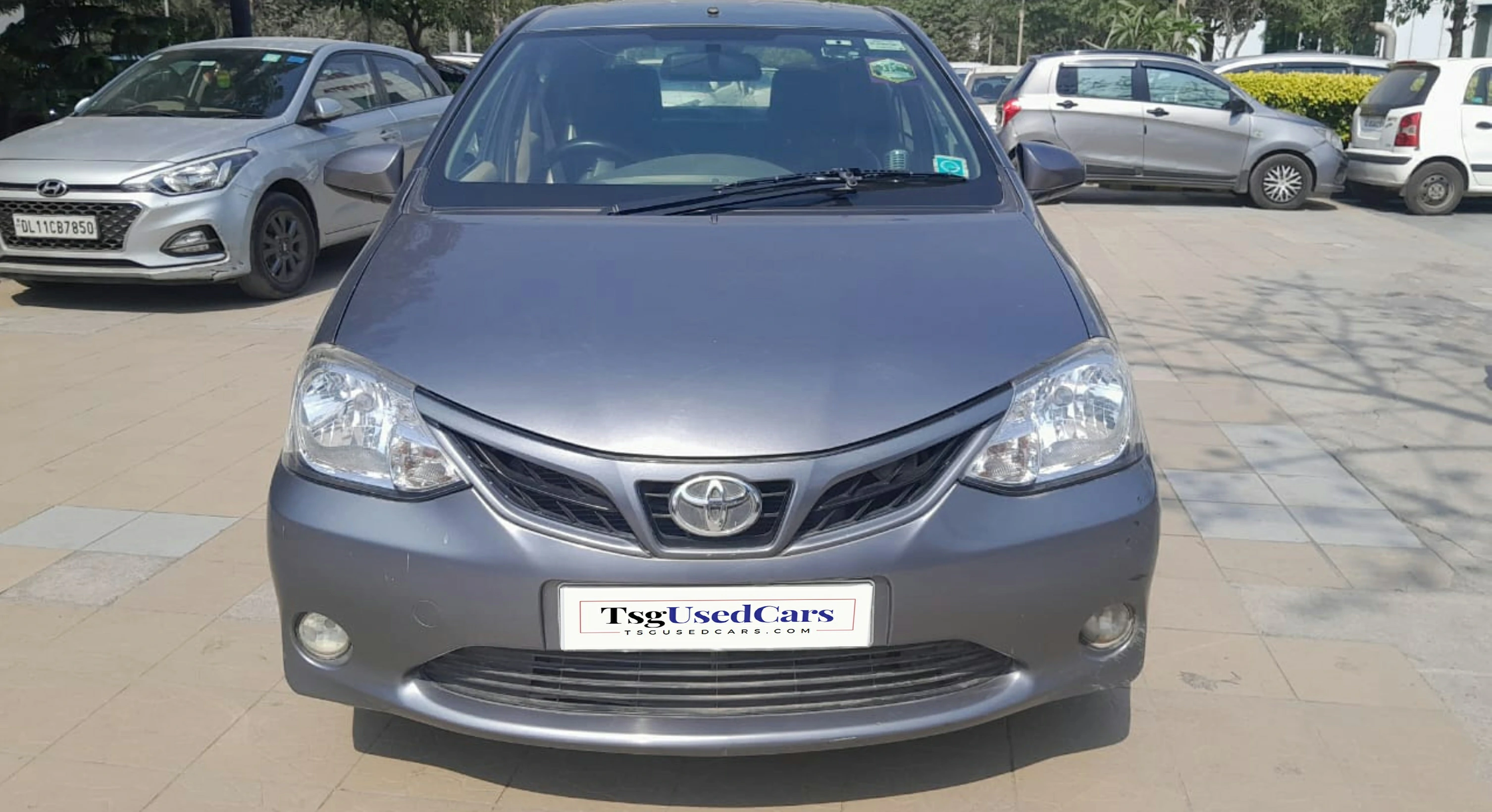 TOYOTA MOTORS	LIVA GD (MT) 2014