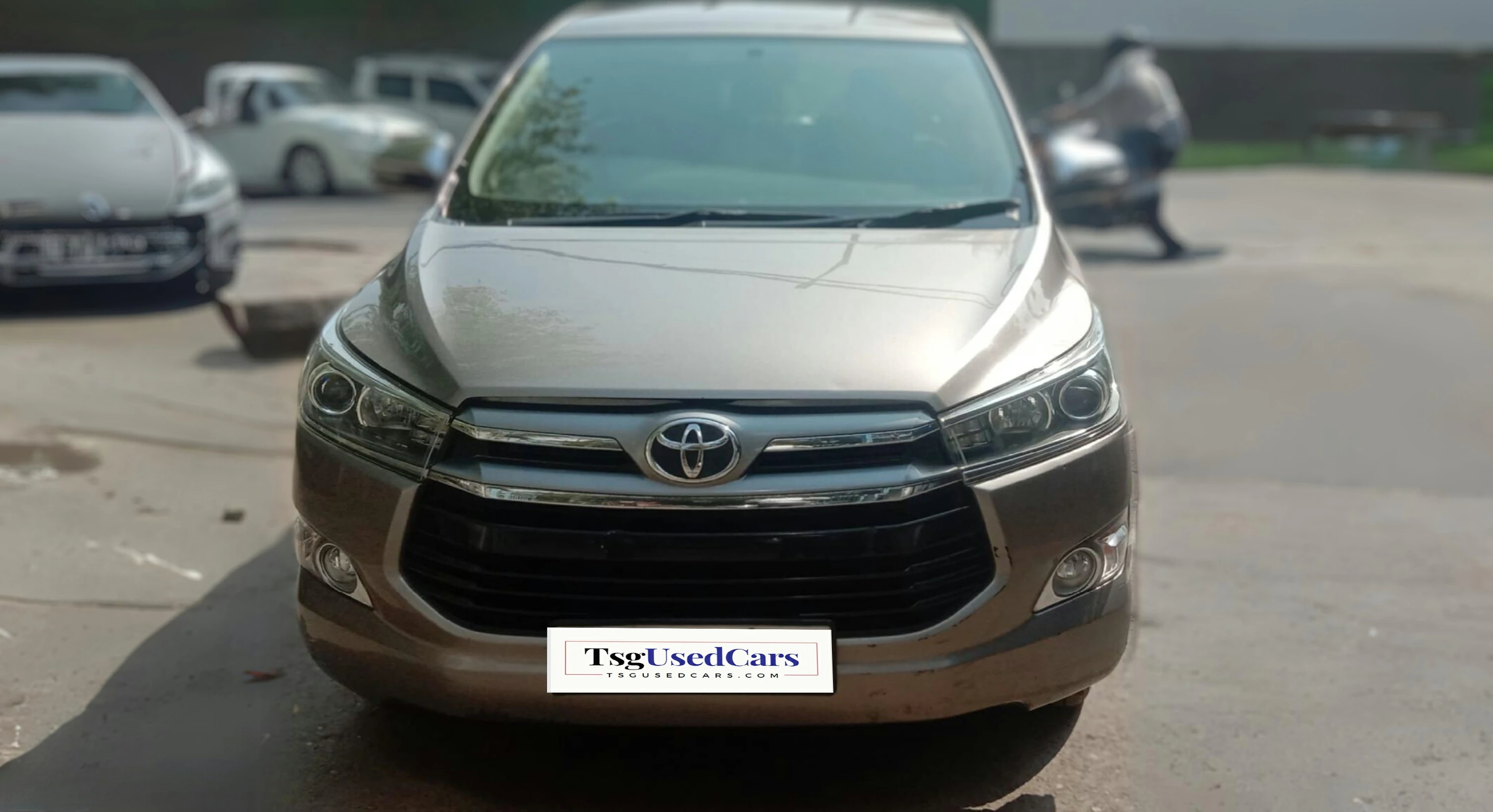 TOYOTA MOTORS	INNOVA CRYSTA	2.4