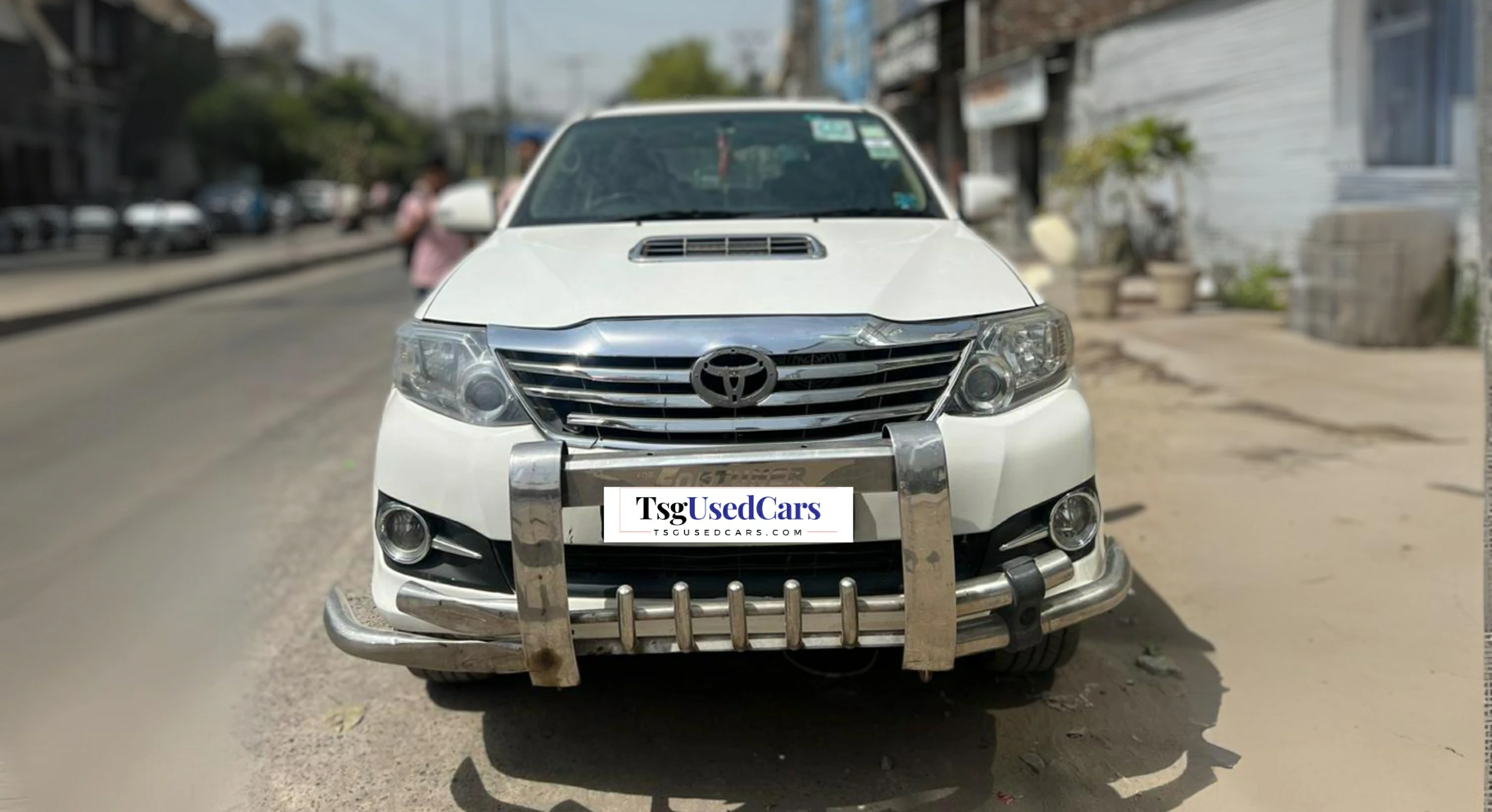 Used Toyota Fortuner 4*2 MT 2014