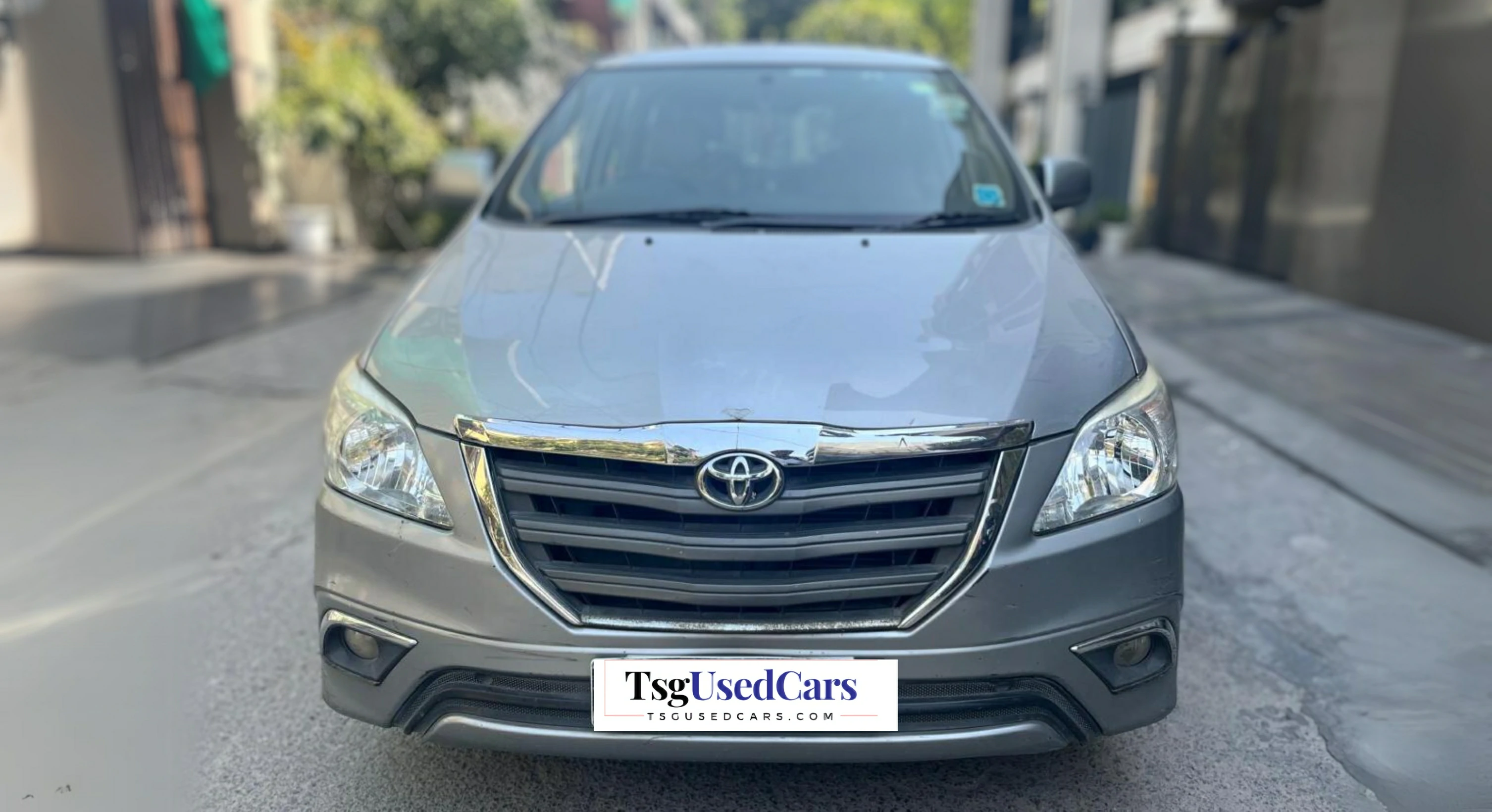 USED TOYOTA MOTORS INNOVA GX