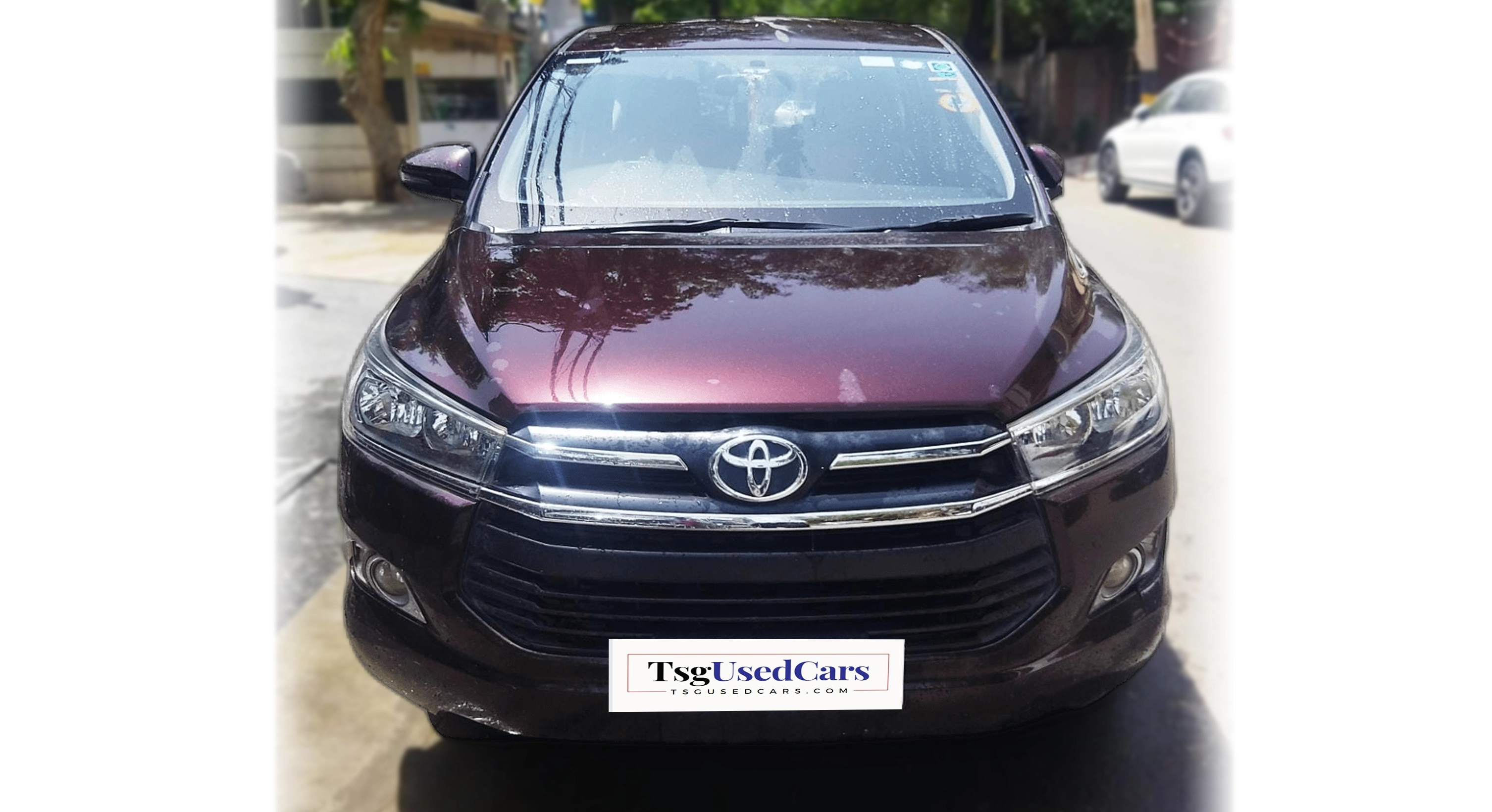 Toyota Innova Crysta 2.4 G