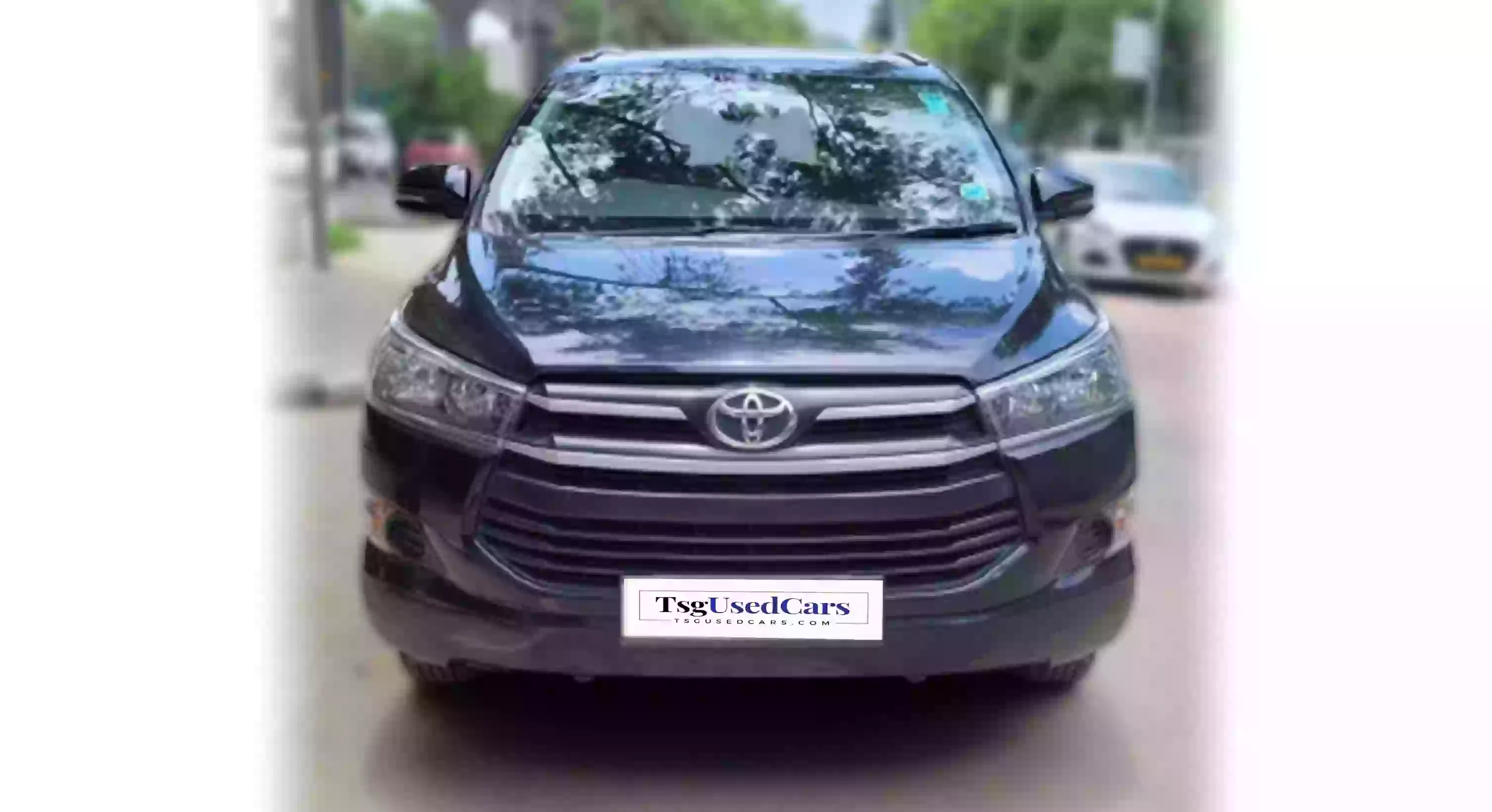 Used Toyota Innova Crysta G 8STR