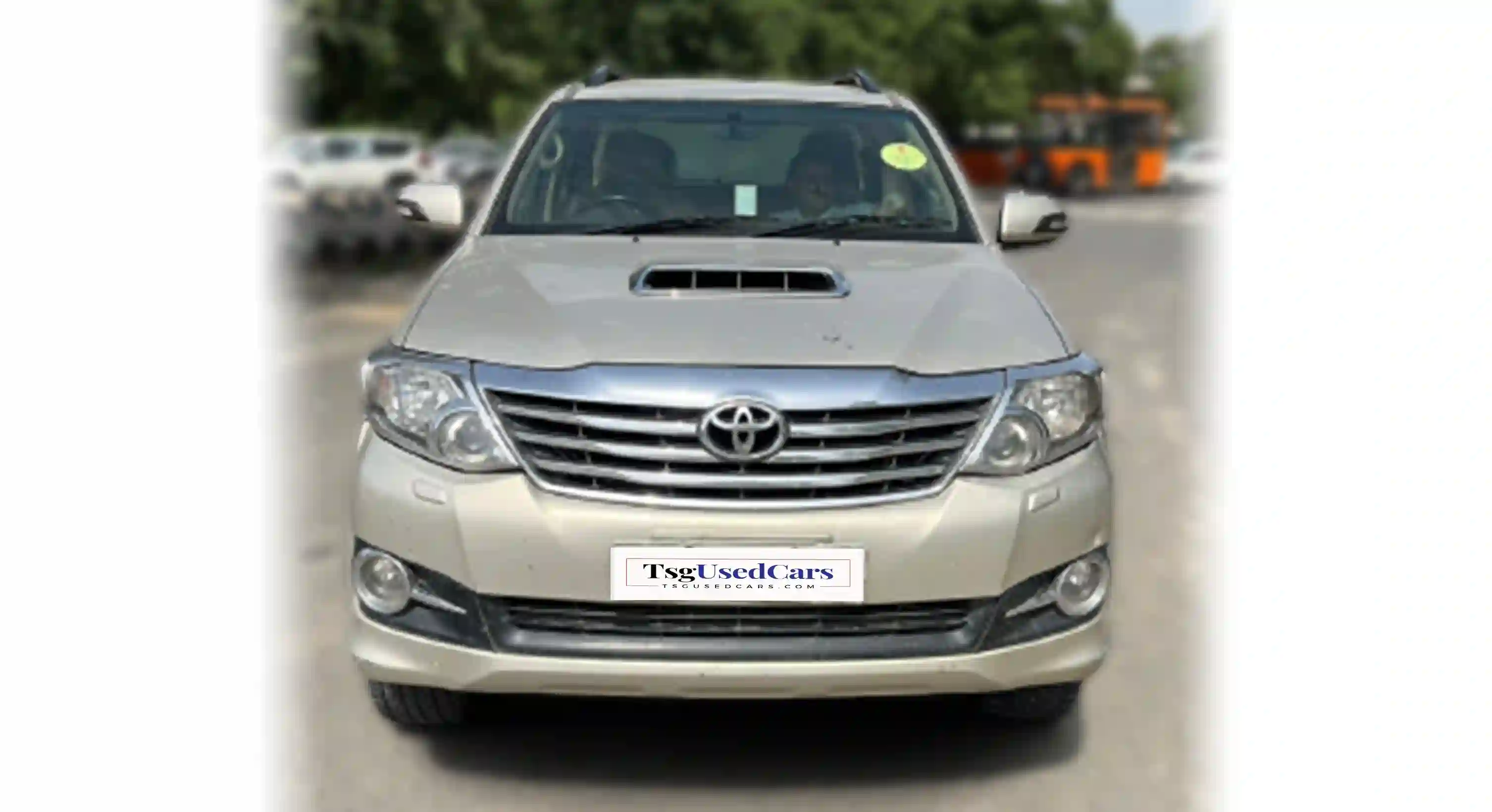 Used Toyota Fortuner 4*4 MT